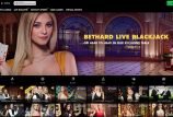 Blond kvinde på Live Casino