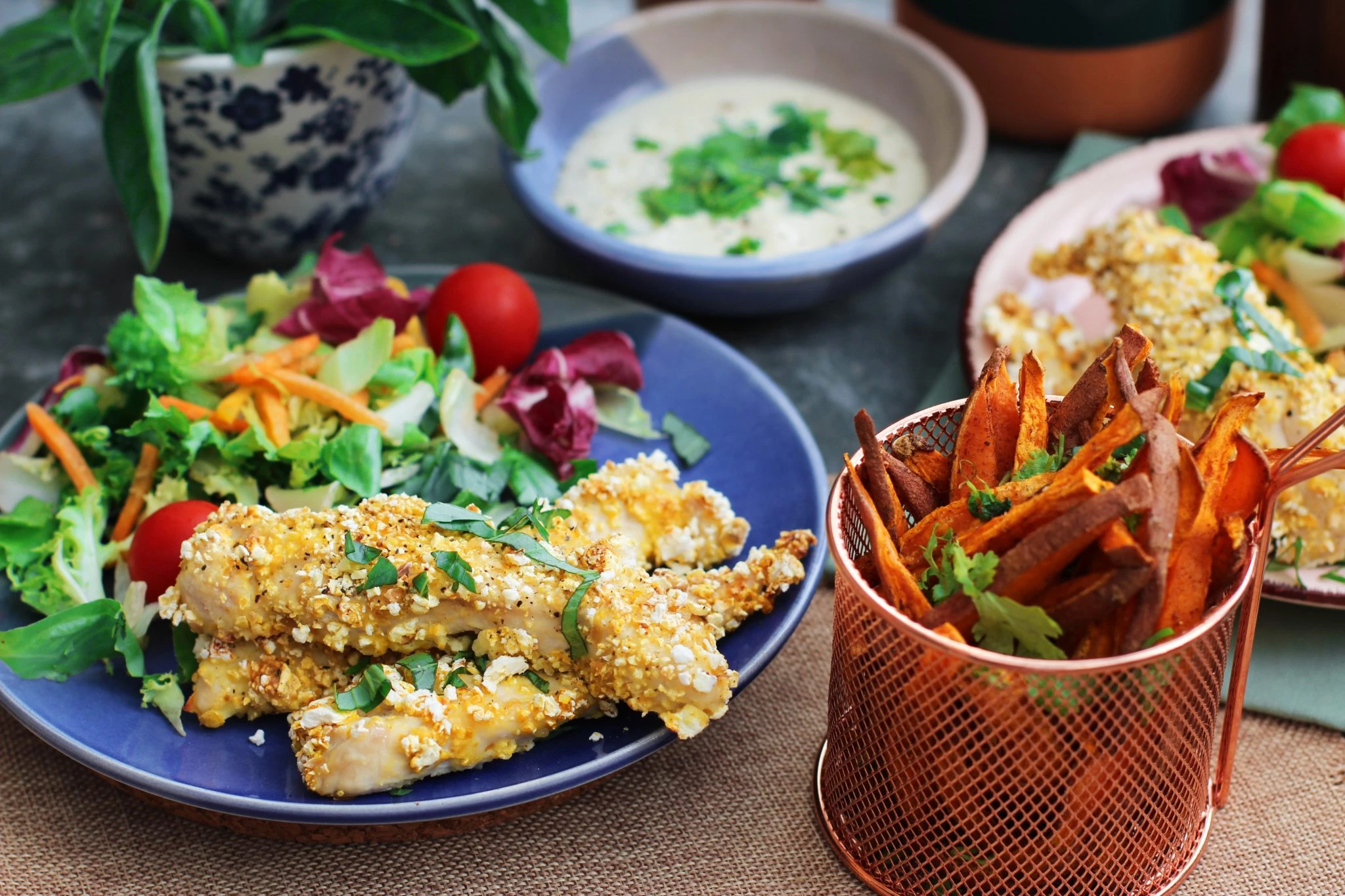 Odense Guide Mad på Tallerken og Pommes Fritter i Kurv