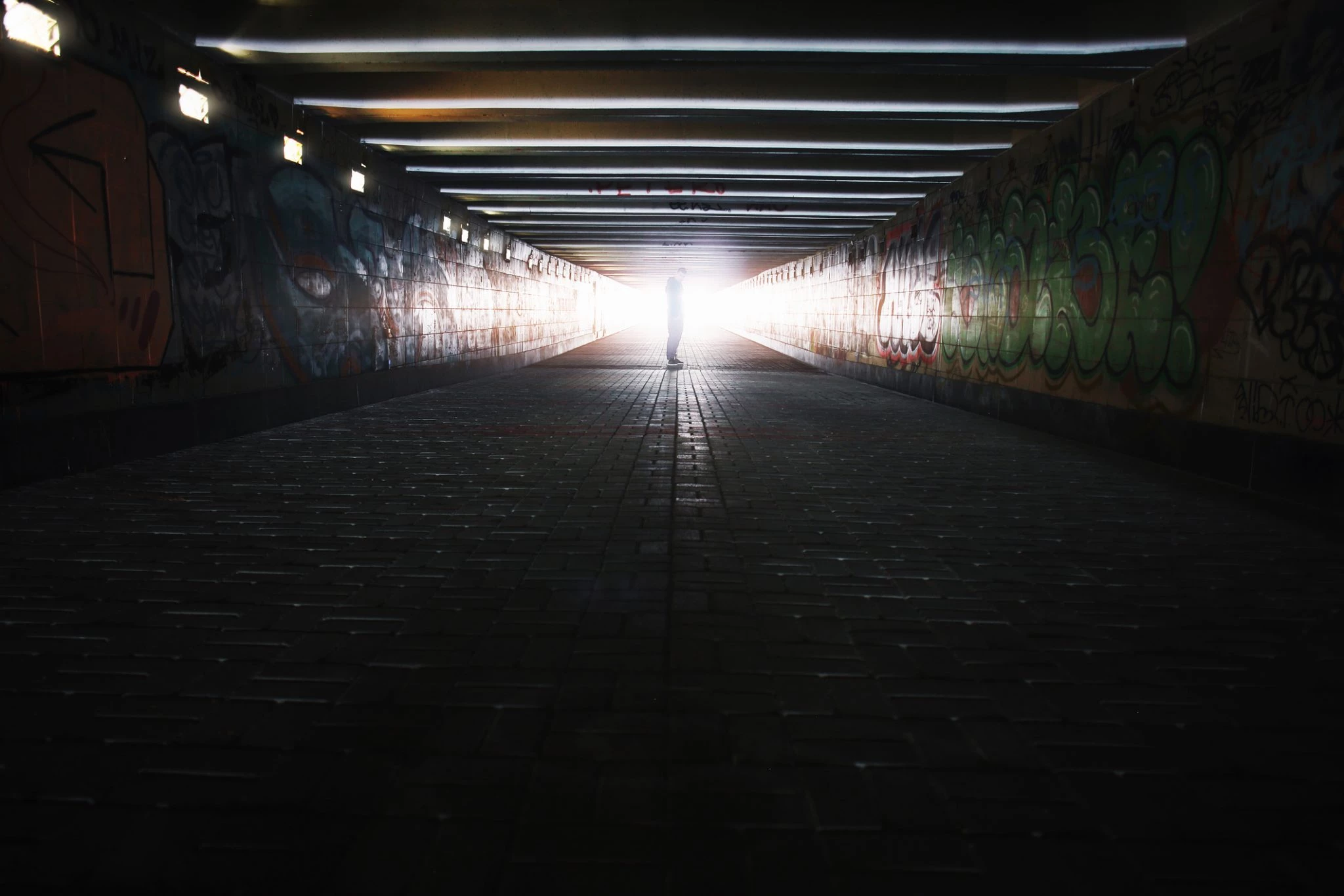 Ensomhed i Tunnel