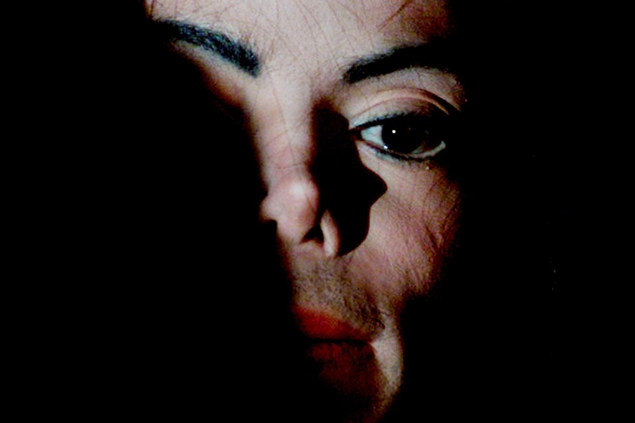 Michael Jackson Nærbillede med Sort Baggrund